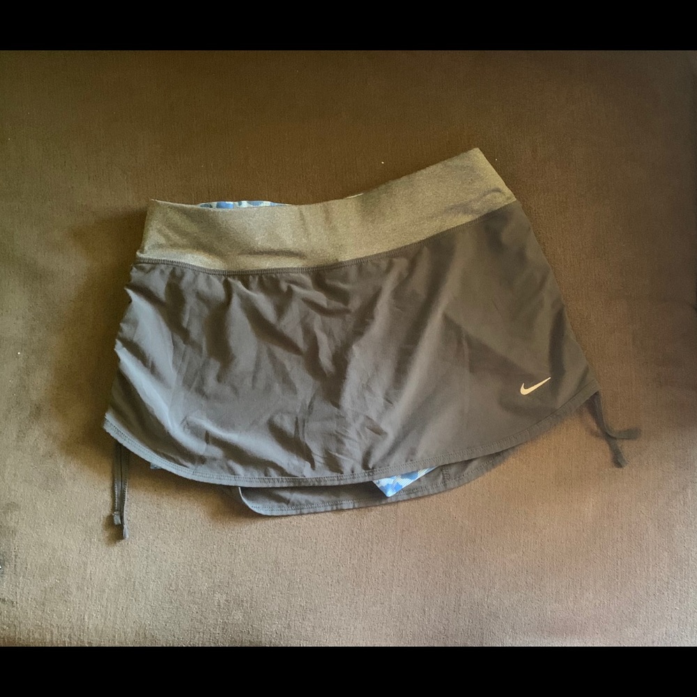EUC Nike Women’s Running Skirt